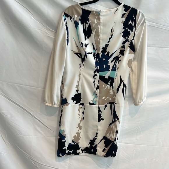 4C Silk Geometric Print Shift Dress - Picture 5 of 7